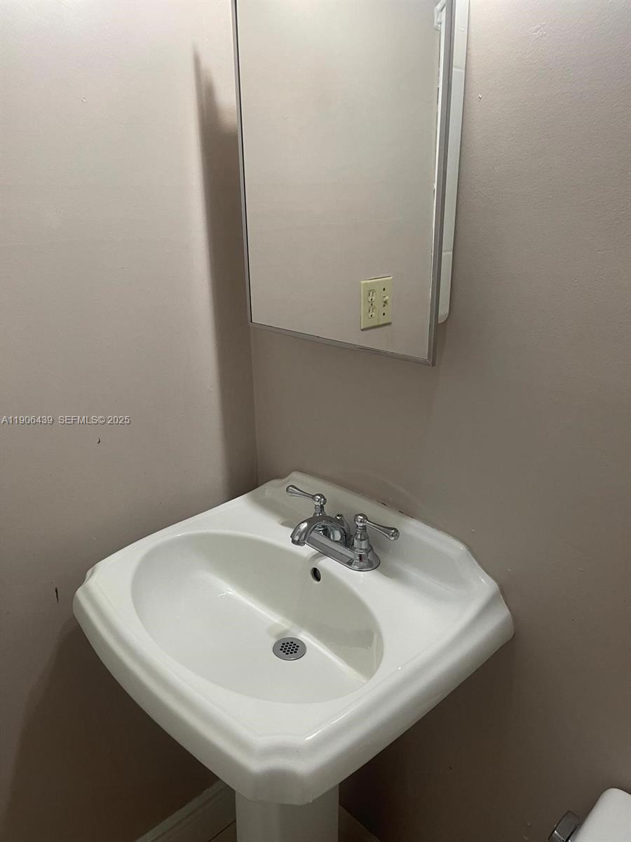 8635 SW 102nd Ave # 0