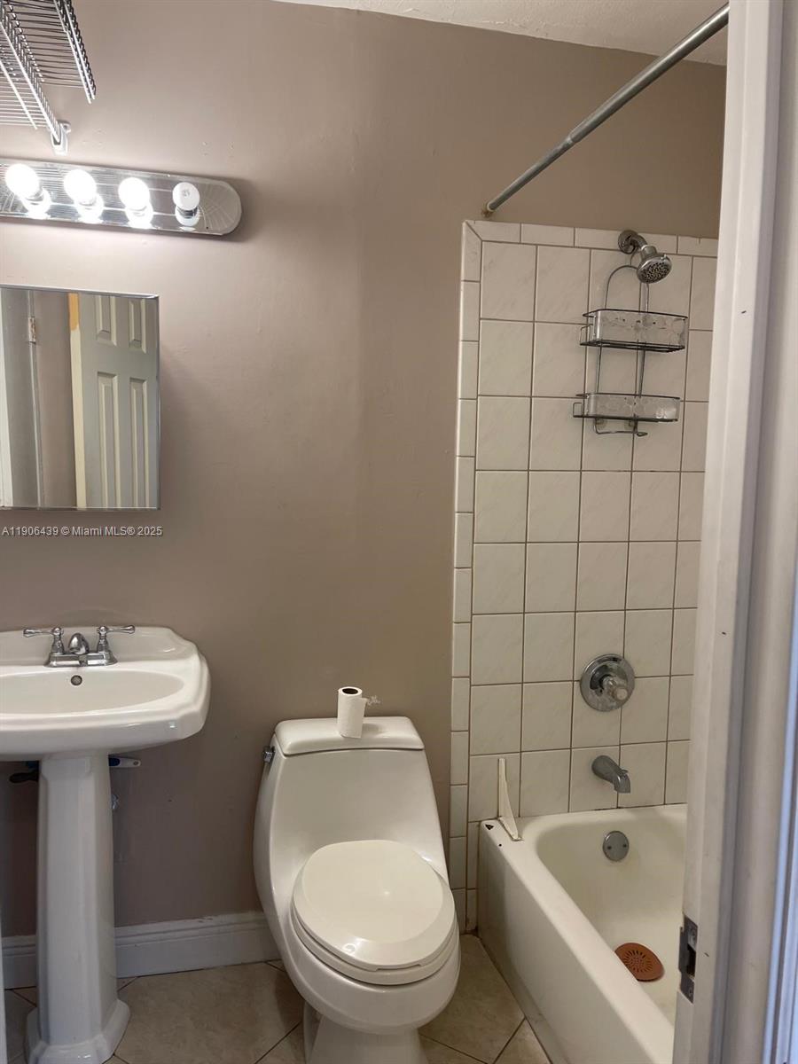 8635 SW 102nd Ave # 0