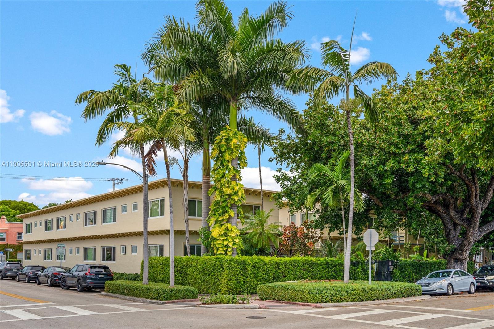 900 Meridian Ave # 106