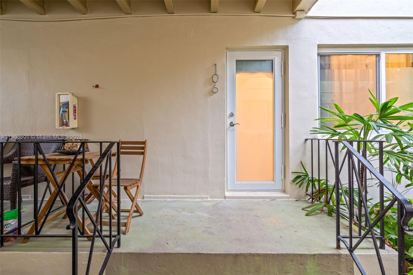 900 Meridian Ave # 106