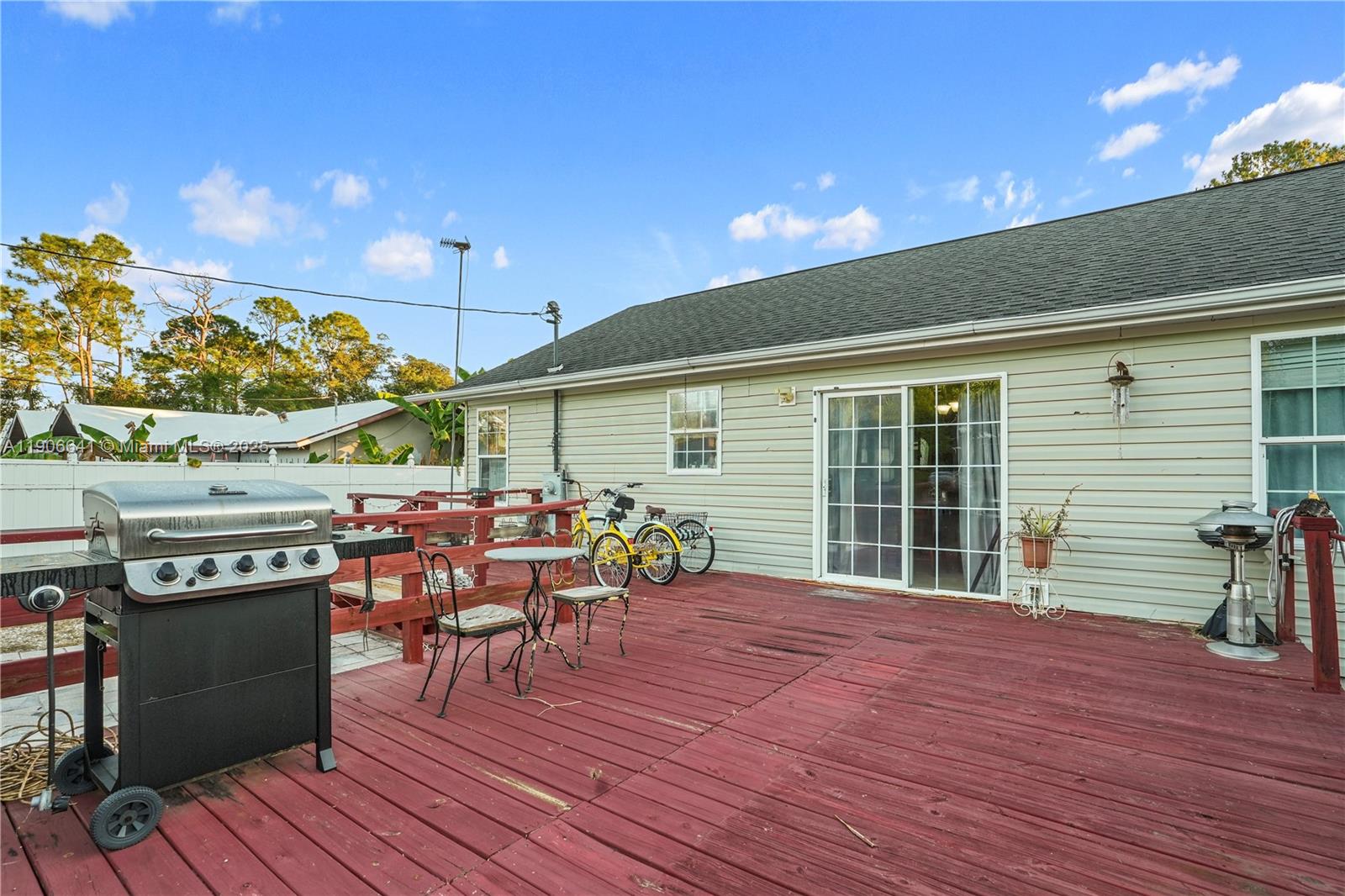 3713 Wild Violet Avenue