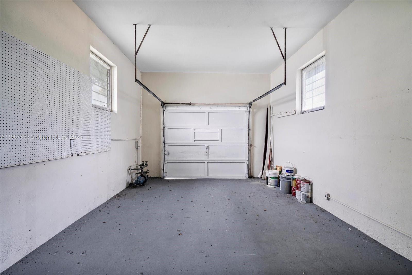 1060 NE 166th St # 0