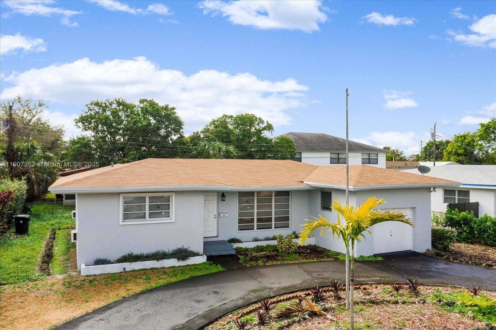 1060 NE 166th St # 0