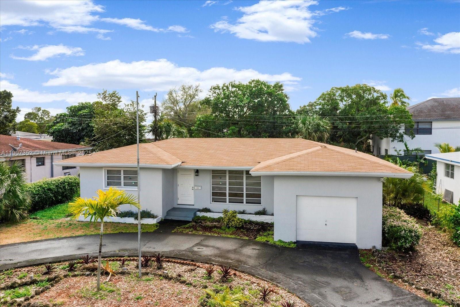 1060 NE 166th St # 0