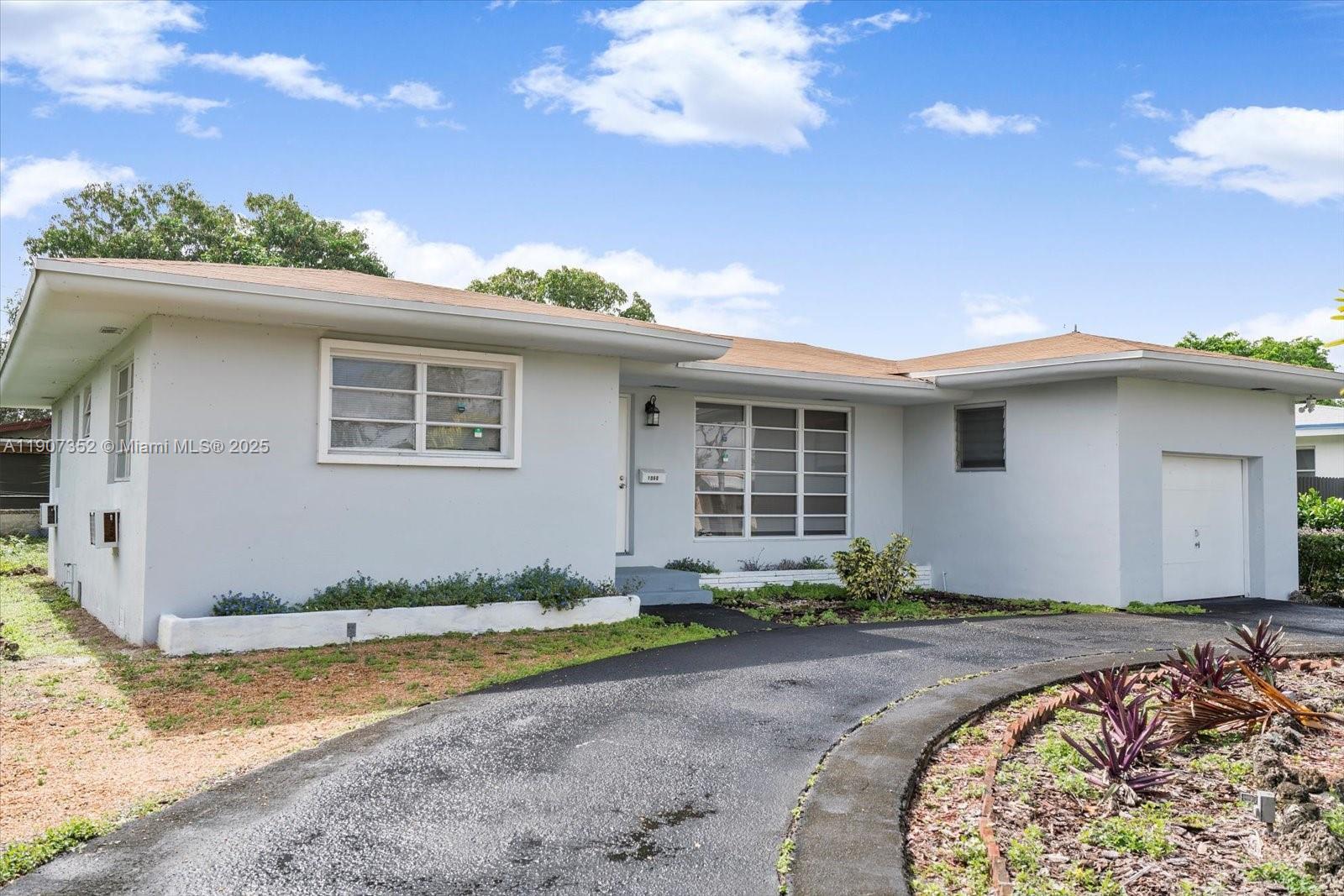 1060 NE 166th St # 0