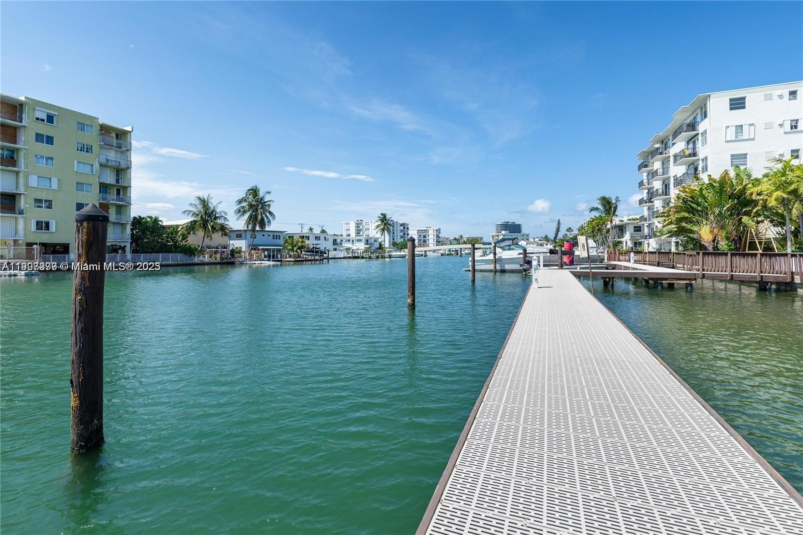 7930 Tatum Waterway Dr # S21