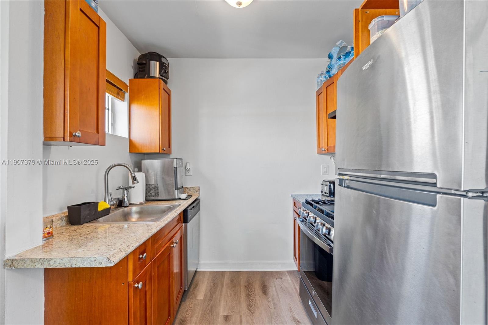 7930 Tatum Waterway Dr # S21