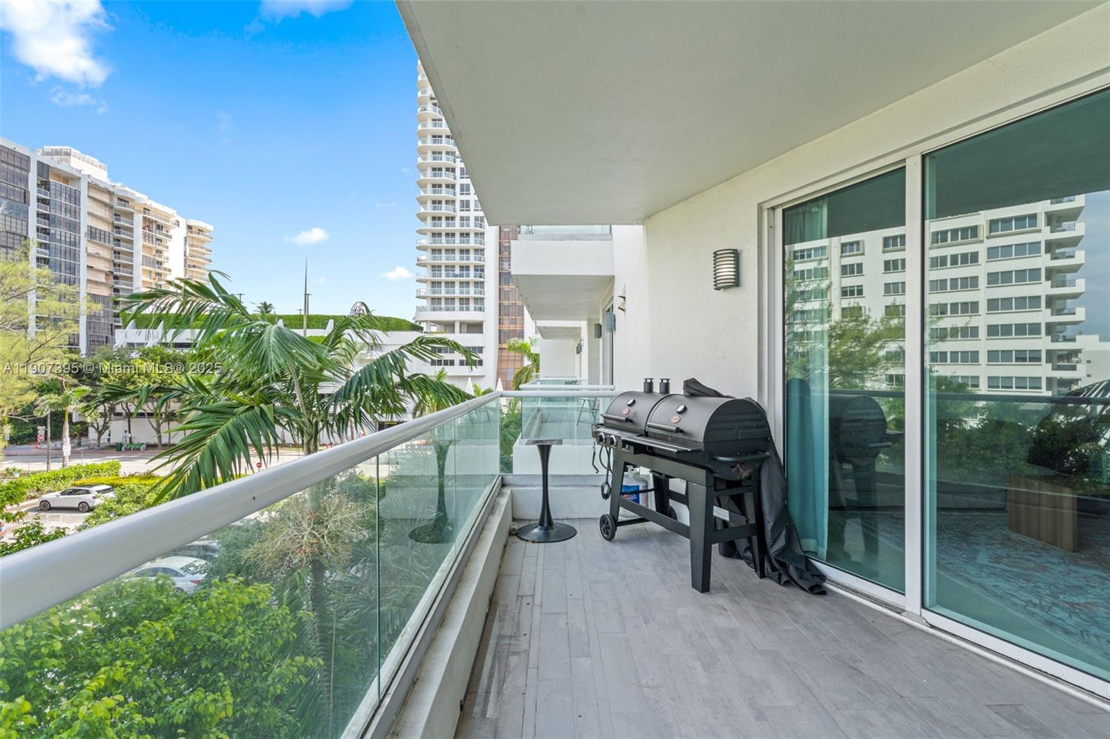 6362 Collins Ave # 405