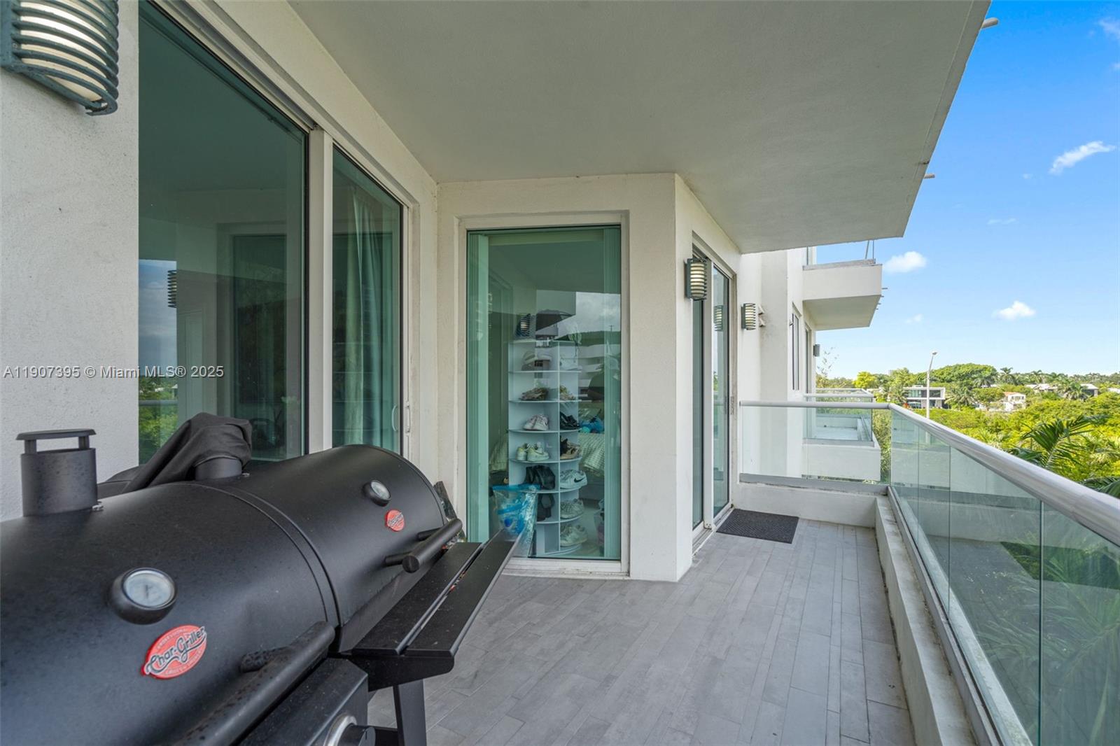 6362 Collins Ave # 405