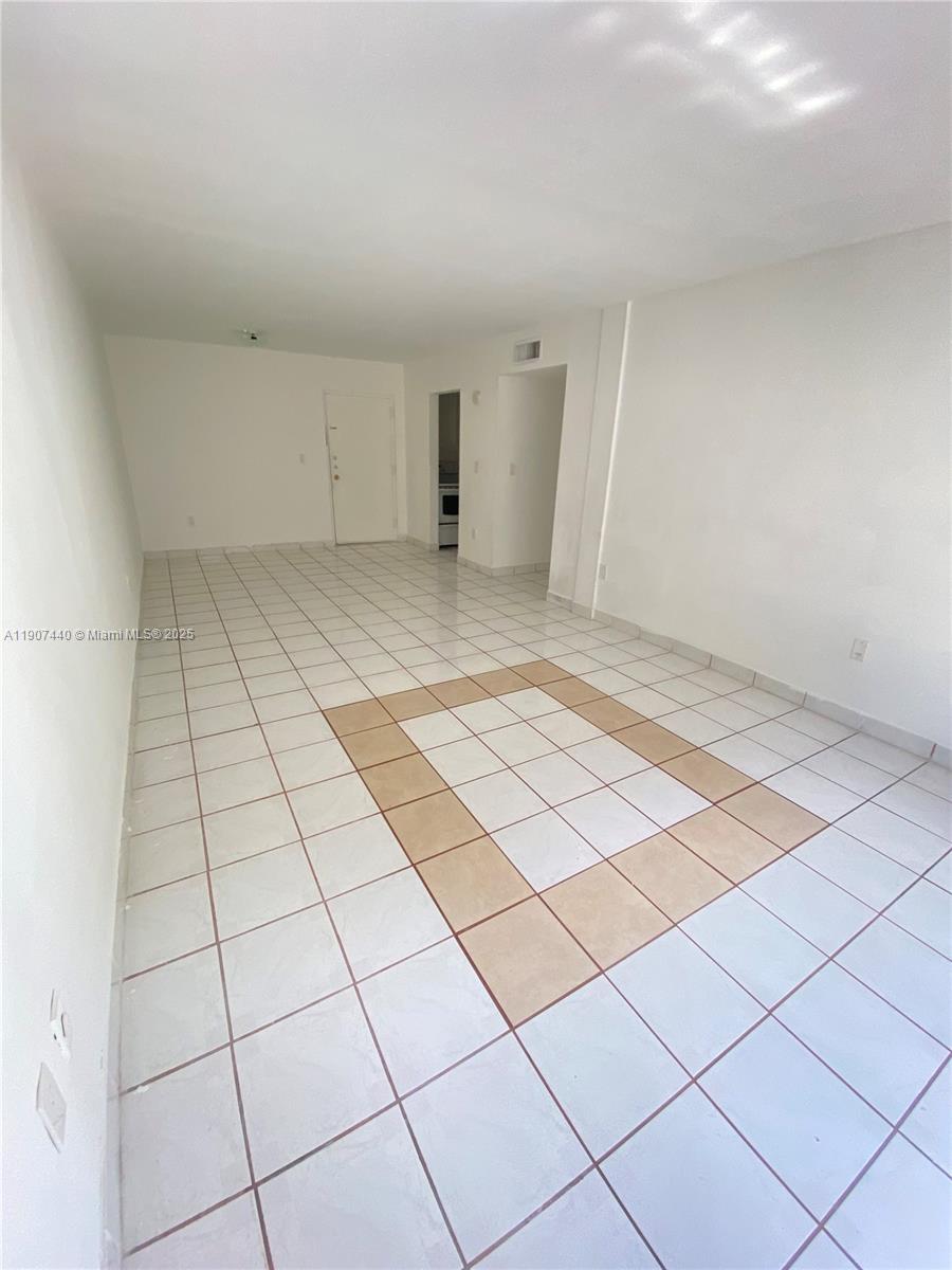 605 NW 72nd Ave # 209