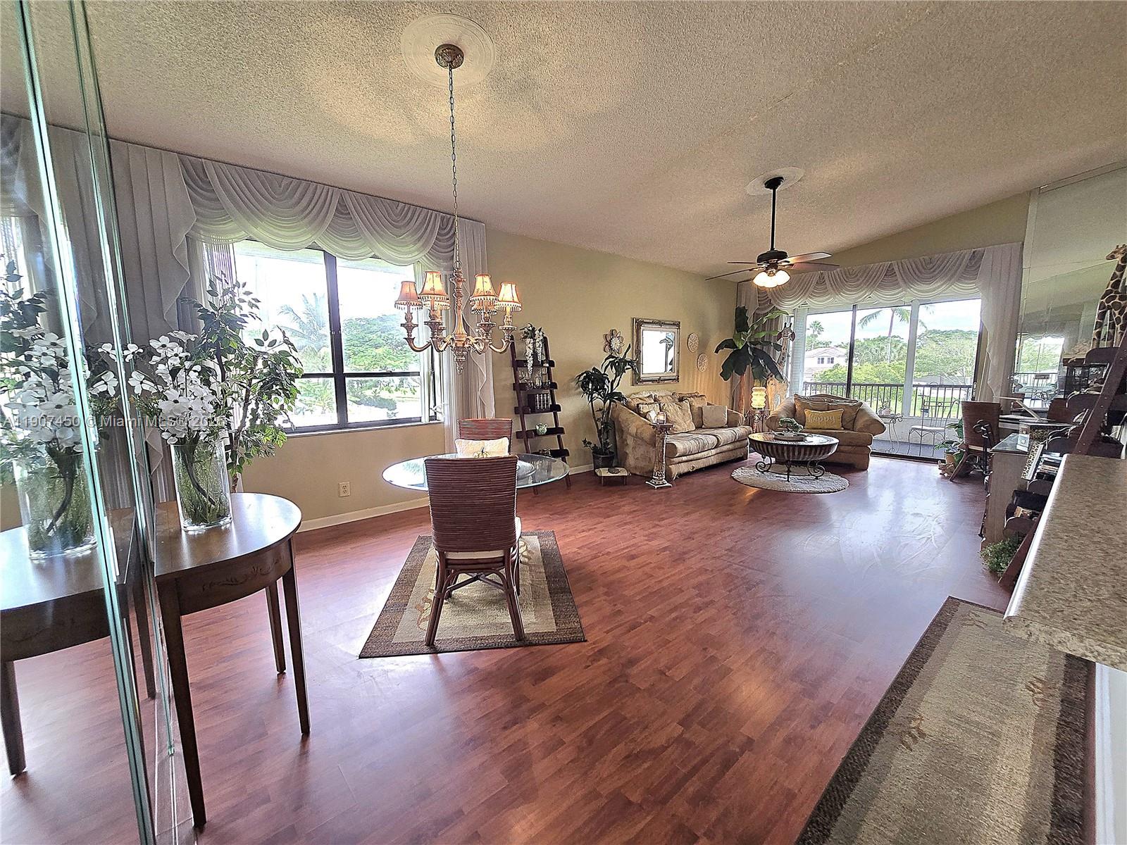 7300 NW 1st St # 201