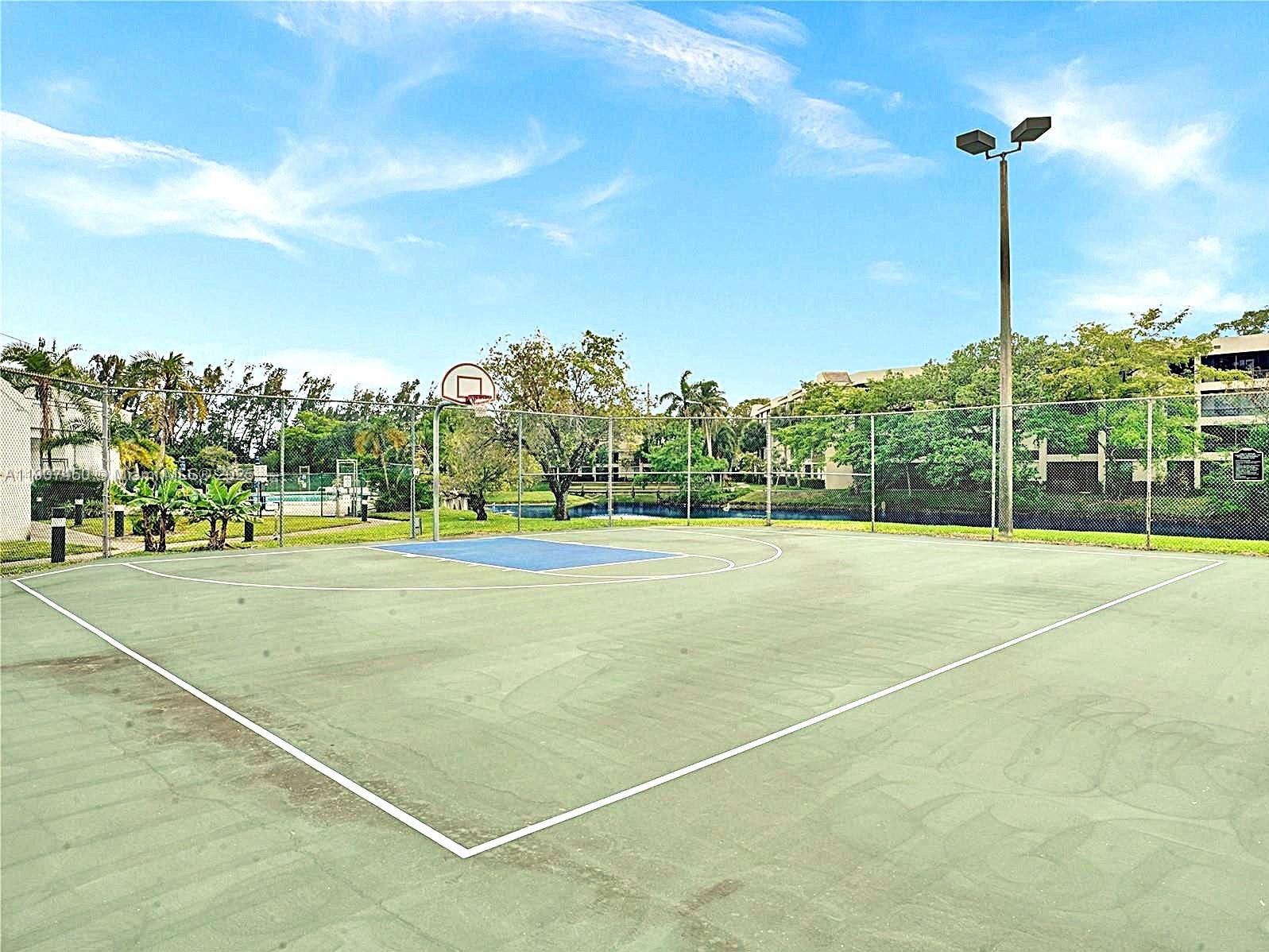 7300 NW 1st St # 201