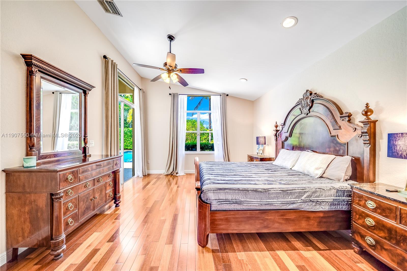 1241 S 13th Ave # 1241