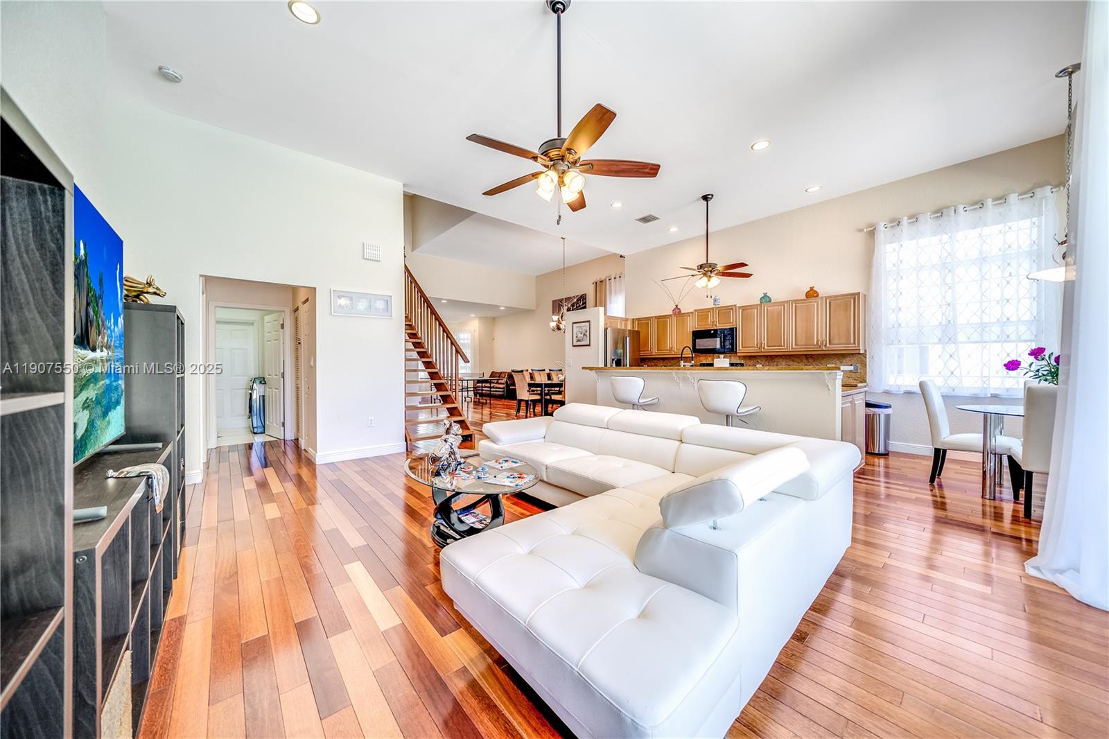 1241 S 13th Ave # 1241