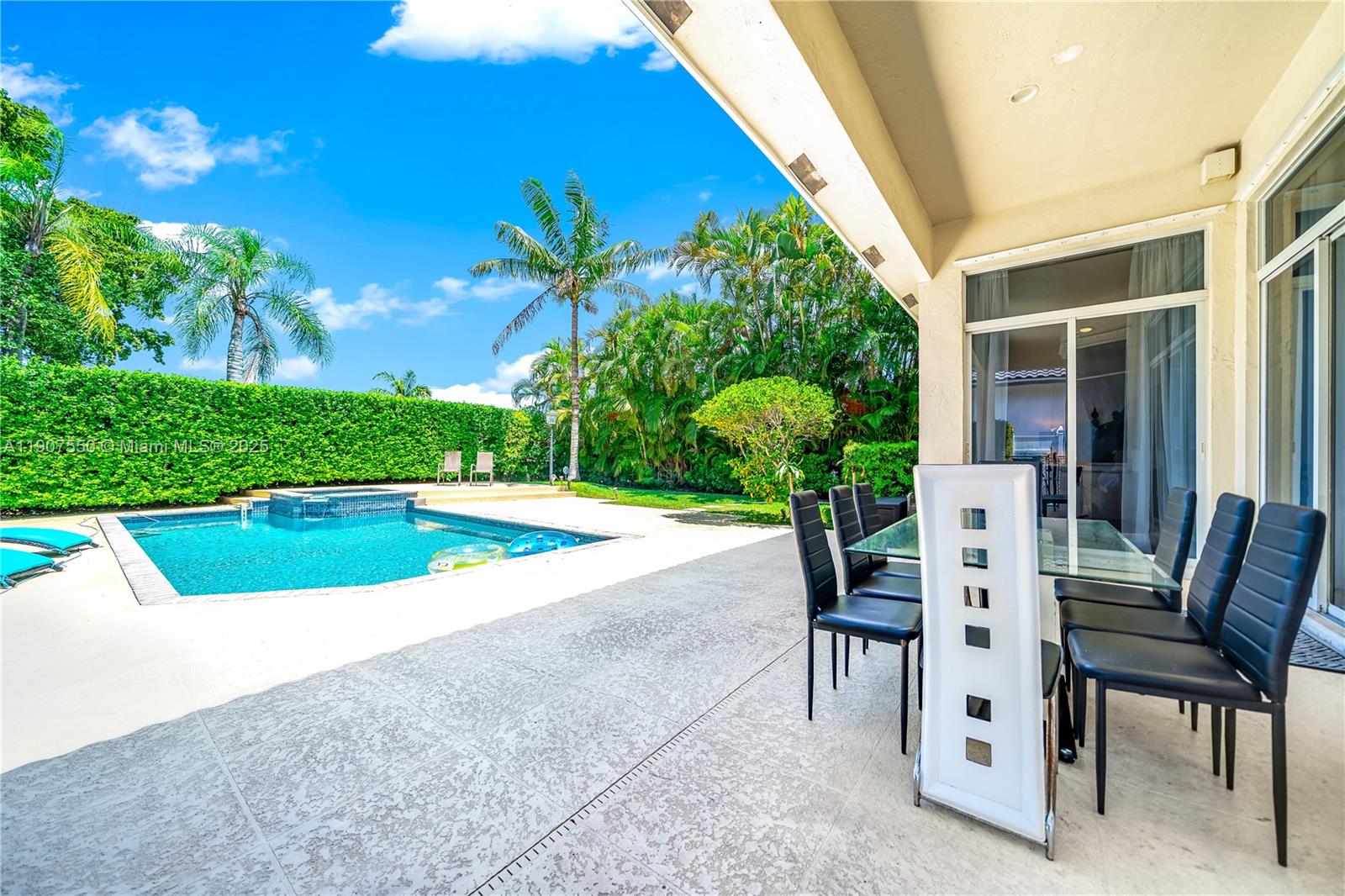 1241 S 13th Ave # 1241