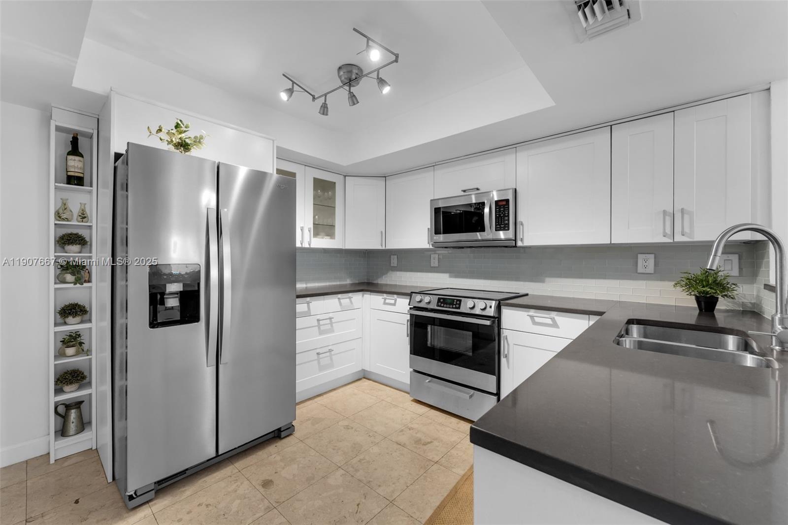 9135 SW 125th Ave # 107P