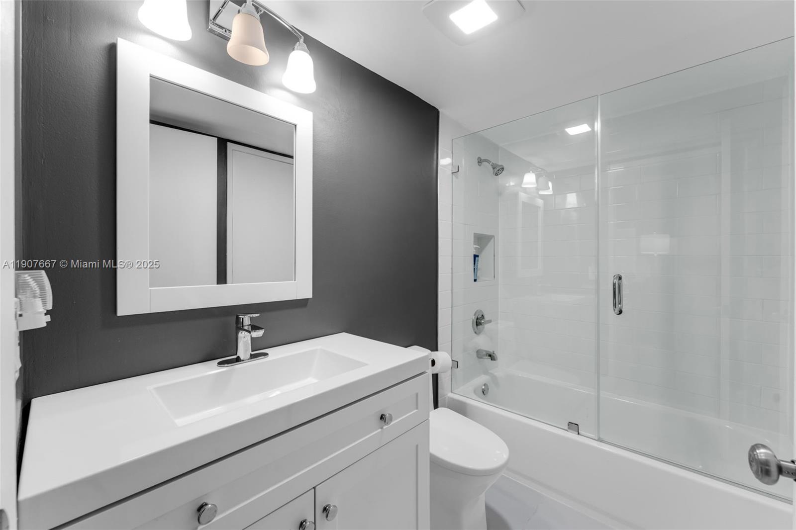 9135 SW 125th Ave # 107P