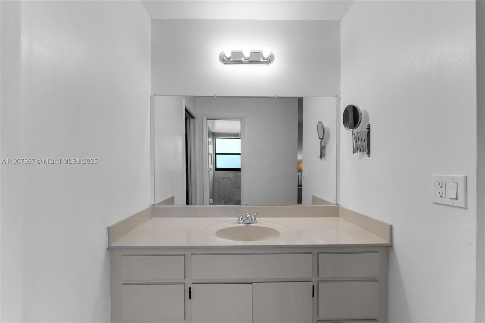 9135 SW 125th Ave # 107P