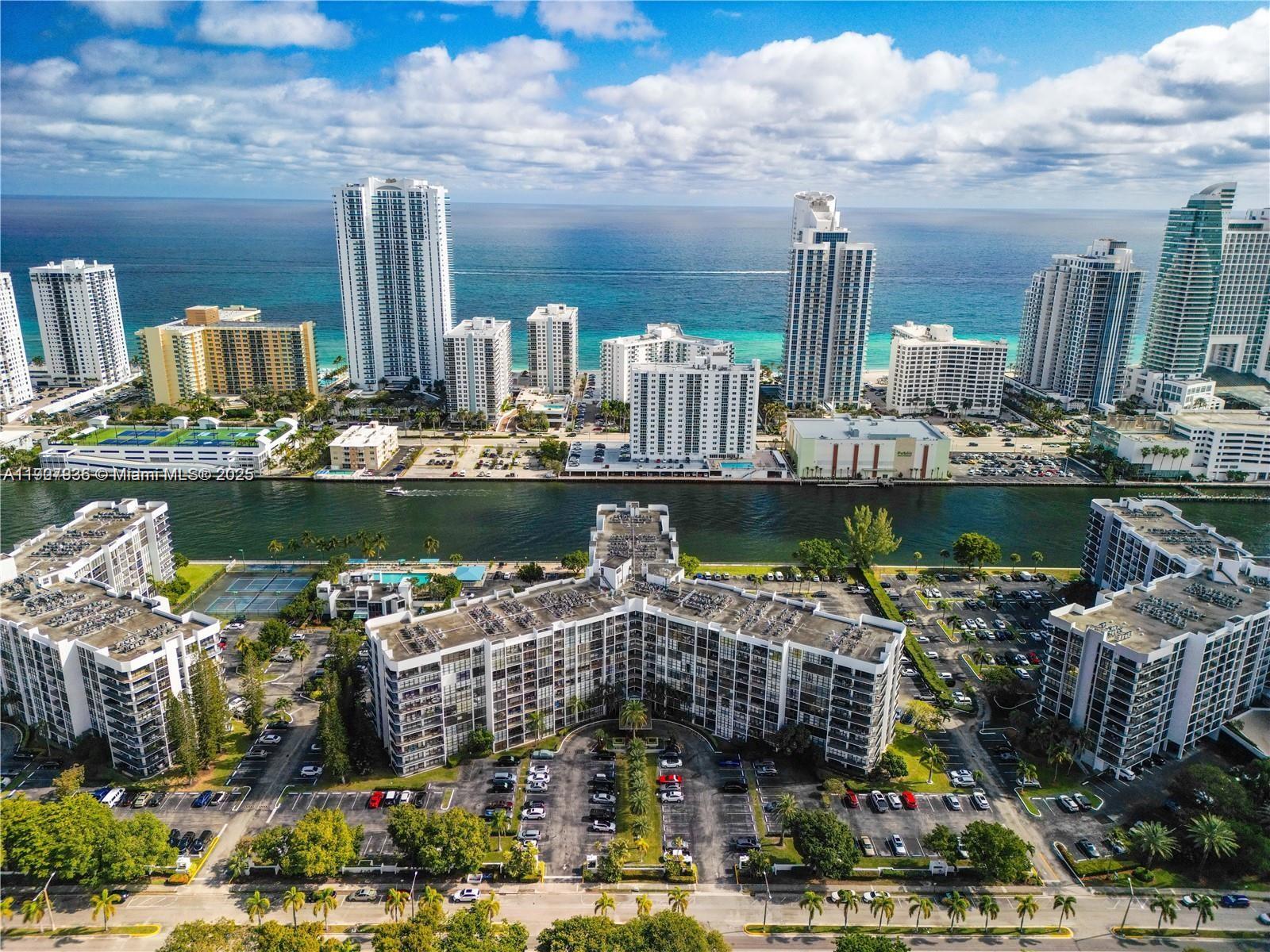 800 Parkview Dr # 630