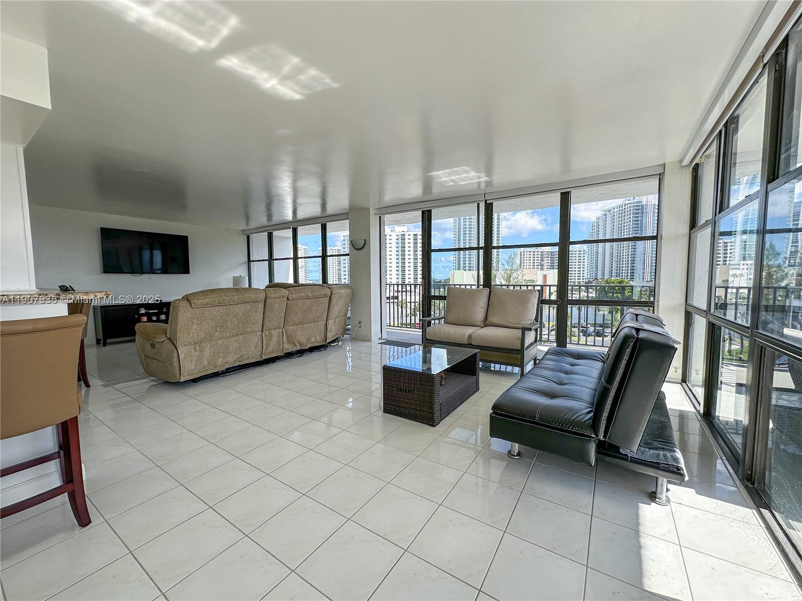 800 Parkview Dr # 630