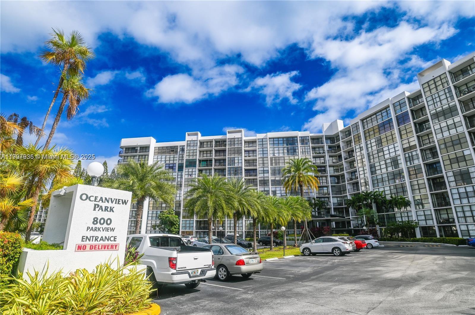 800 Parkview Dr # 630