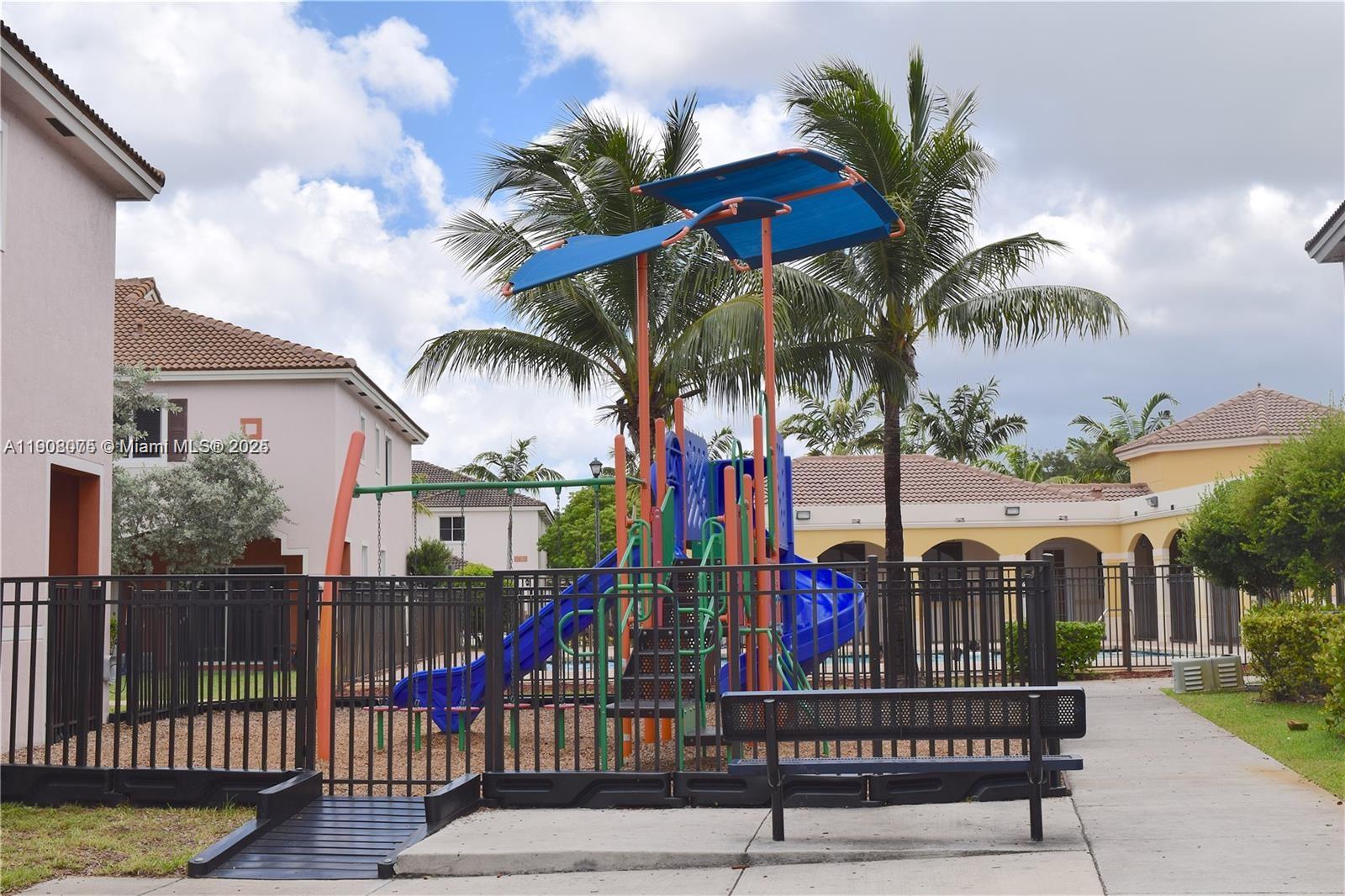 17339 NW 7th Ave # 106