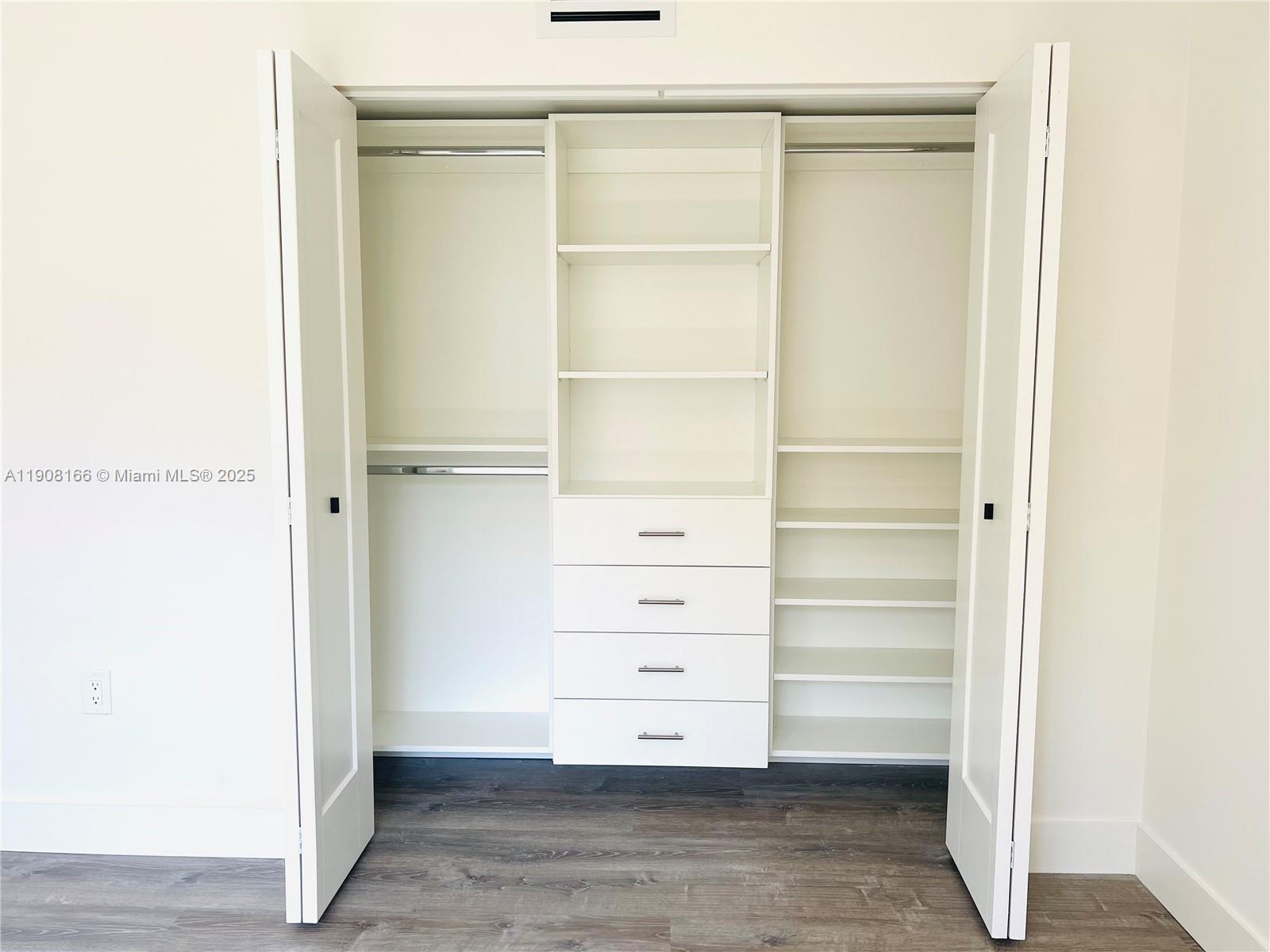 201 Jefferson Ave # 4C