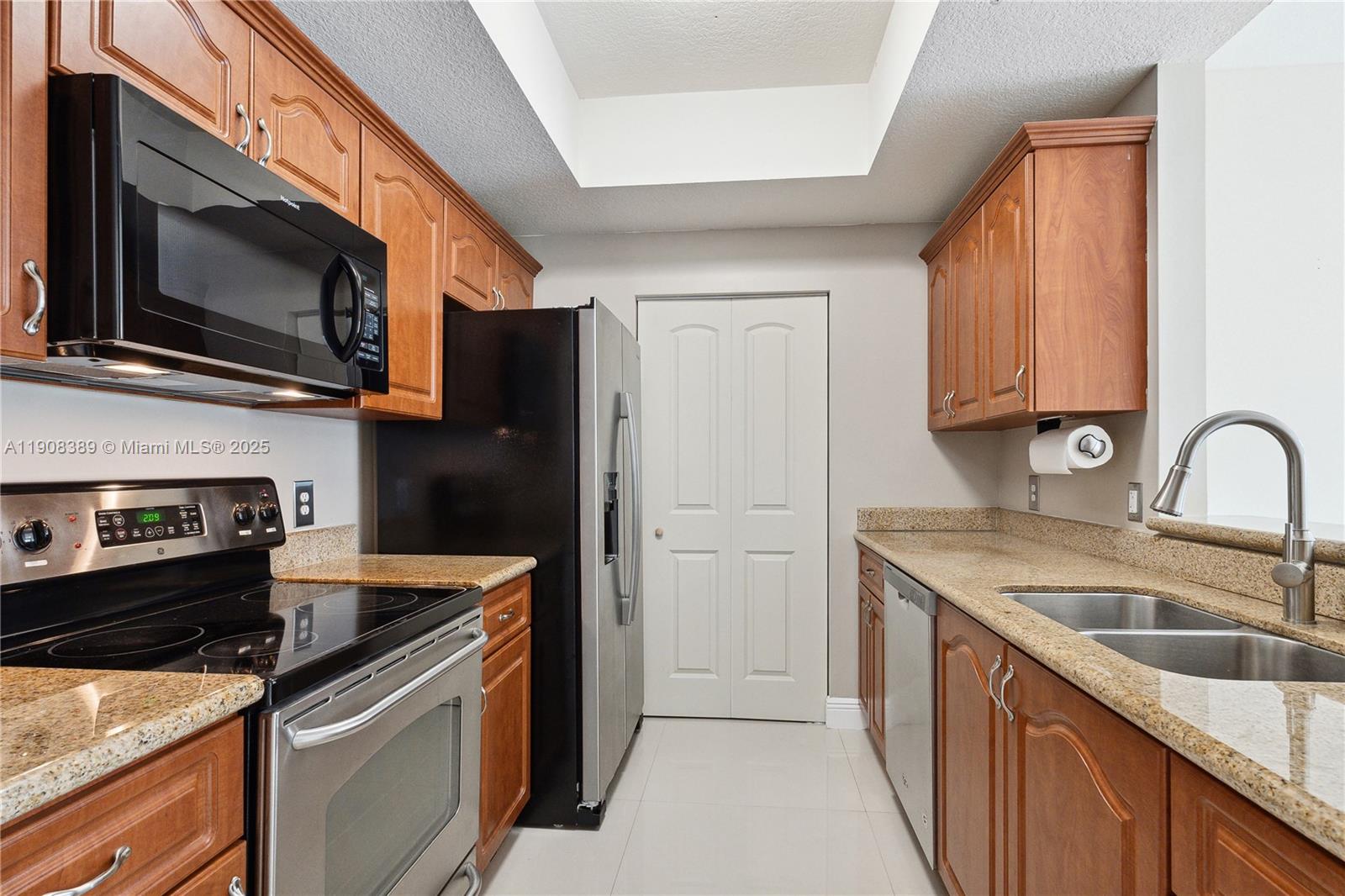 3590 Coral Way # 804