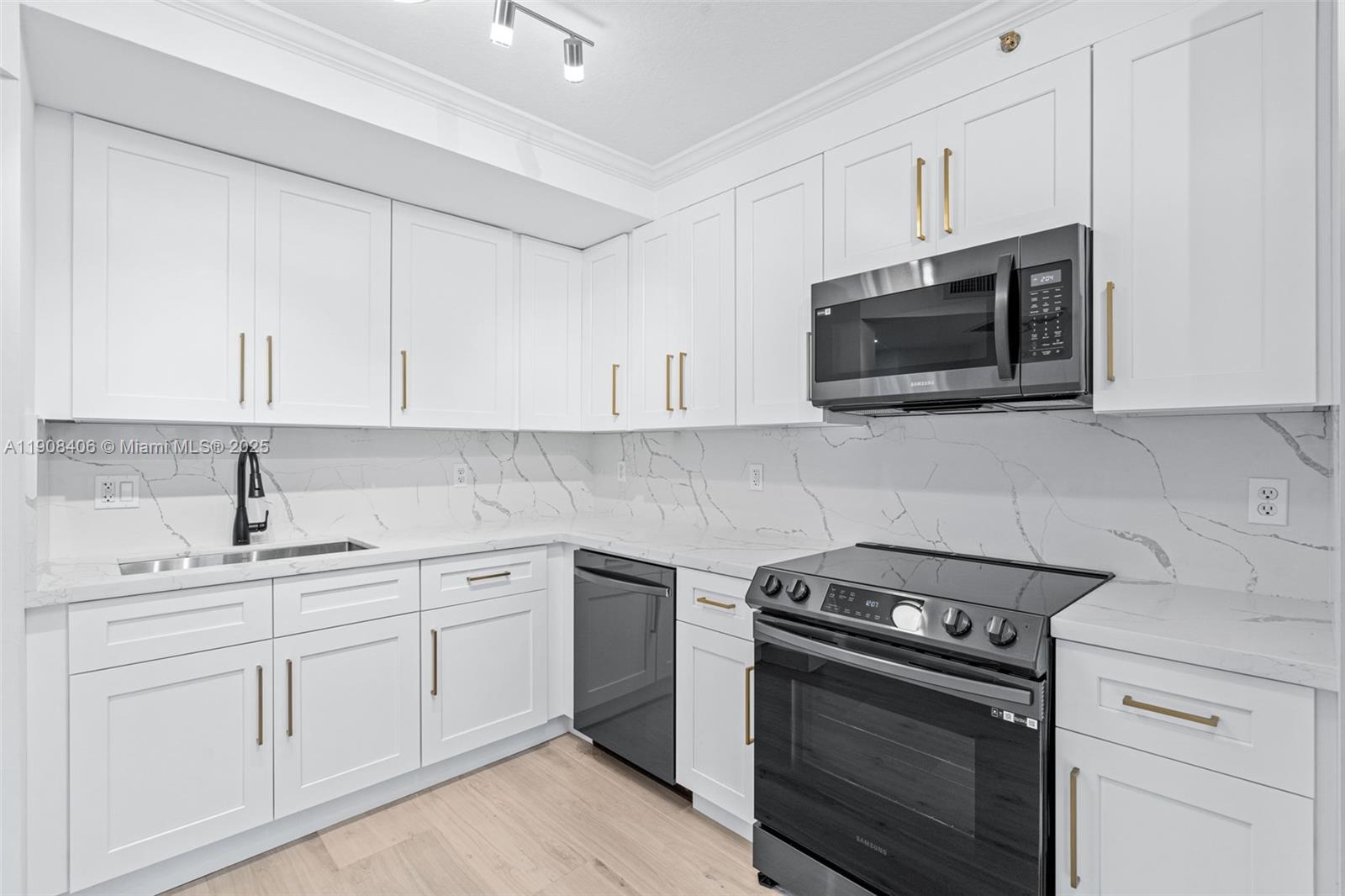 22841 SW 88th Pl # 205