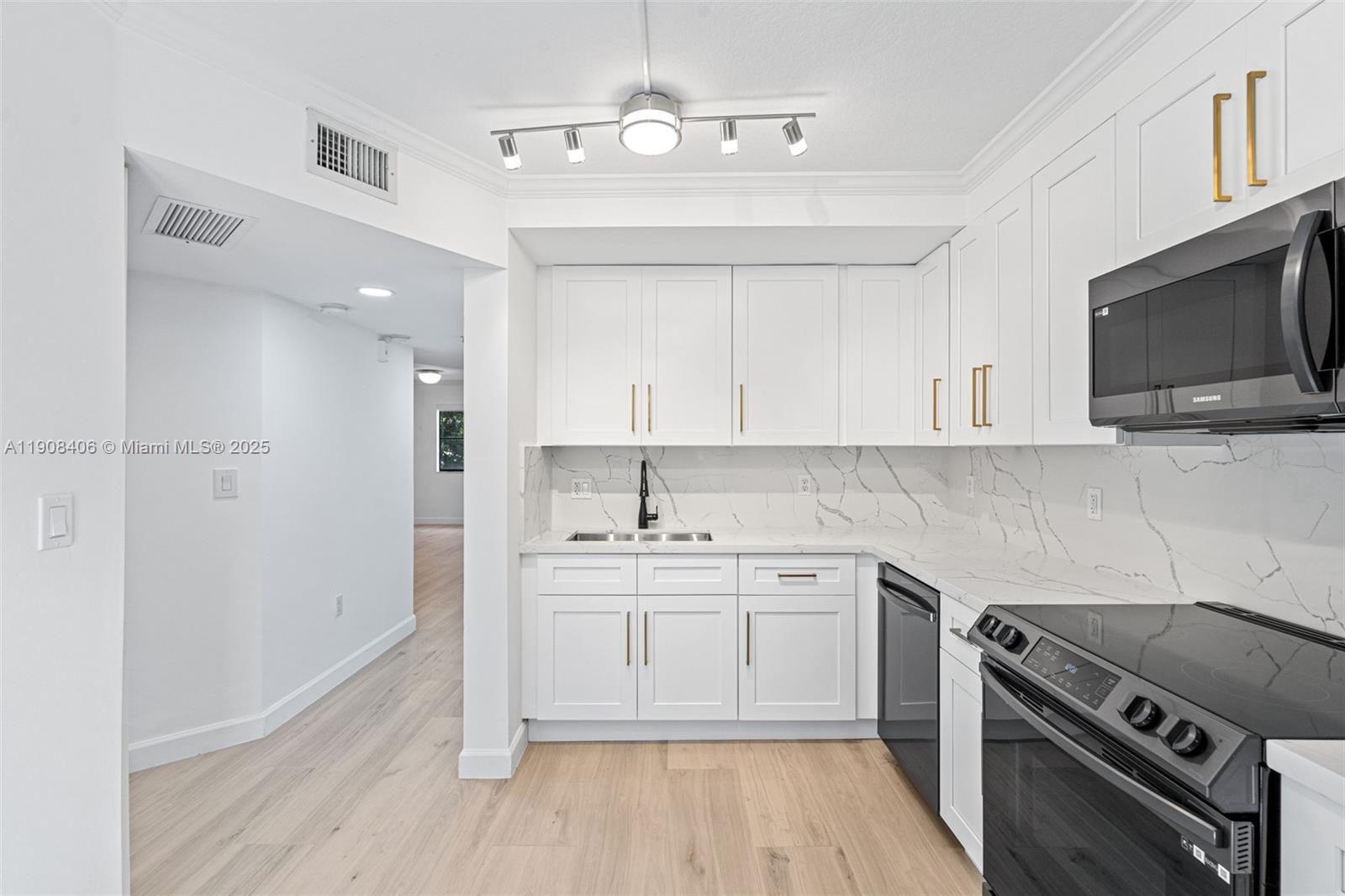 22841 SW 88th Pl # 205