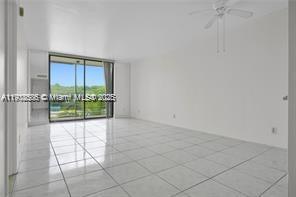 2935 NE 163rd St # 4B