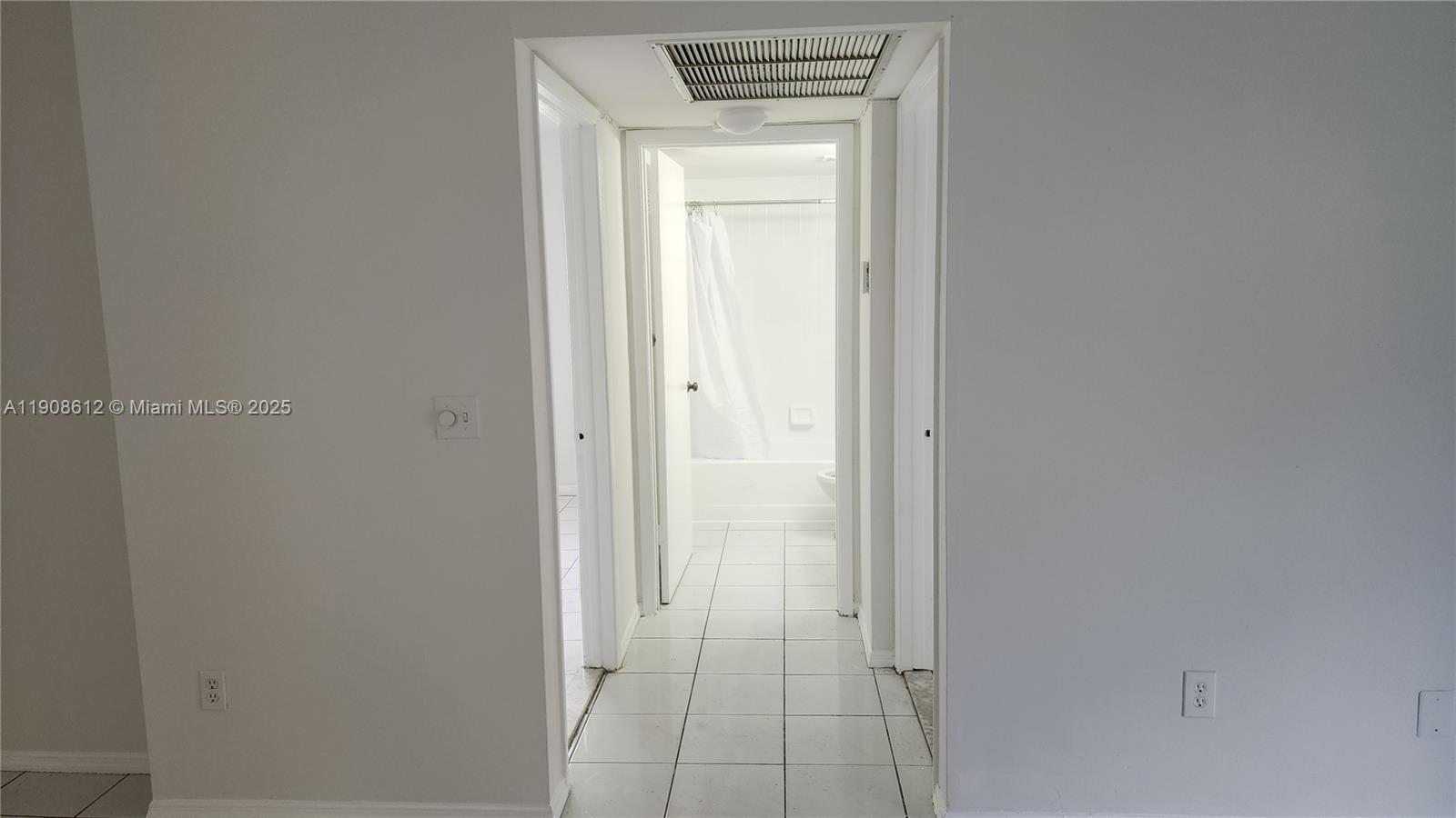 9708 Hammocks Blvd # 32 Unit: 101-32