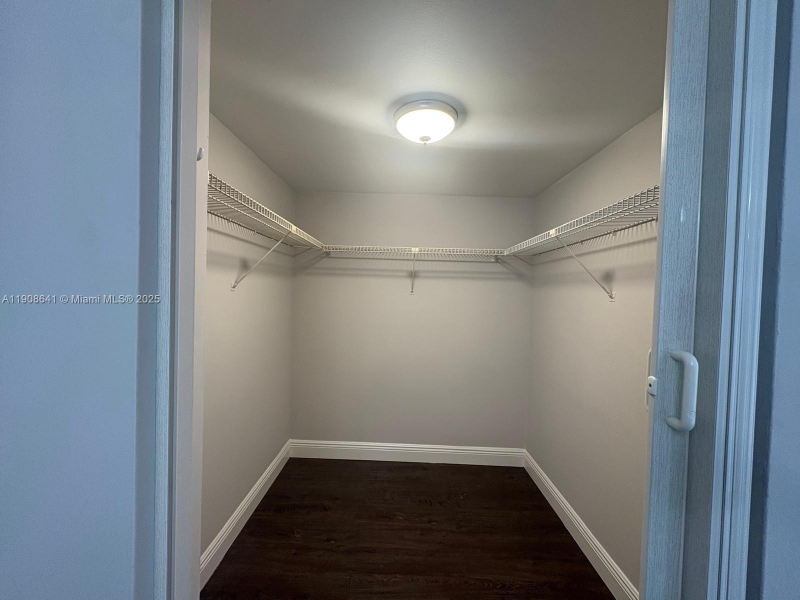 10288 NW 9th St Cir # 307