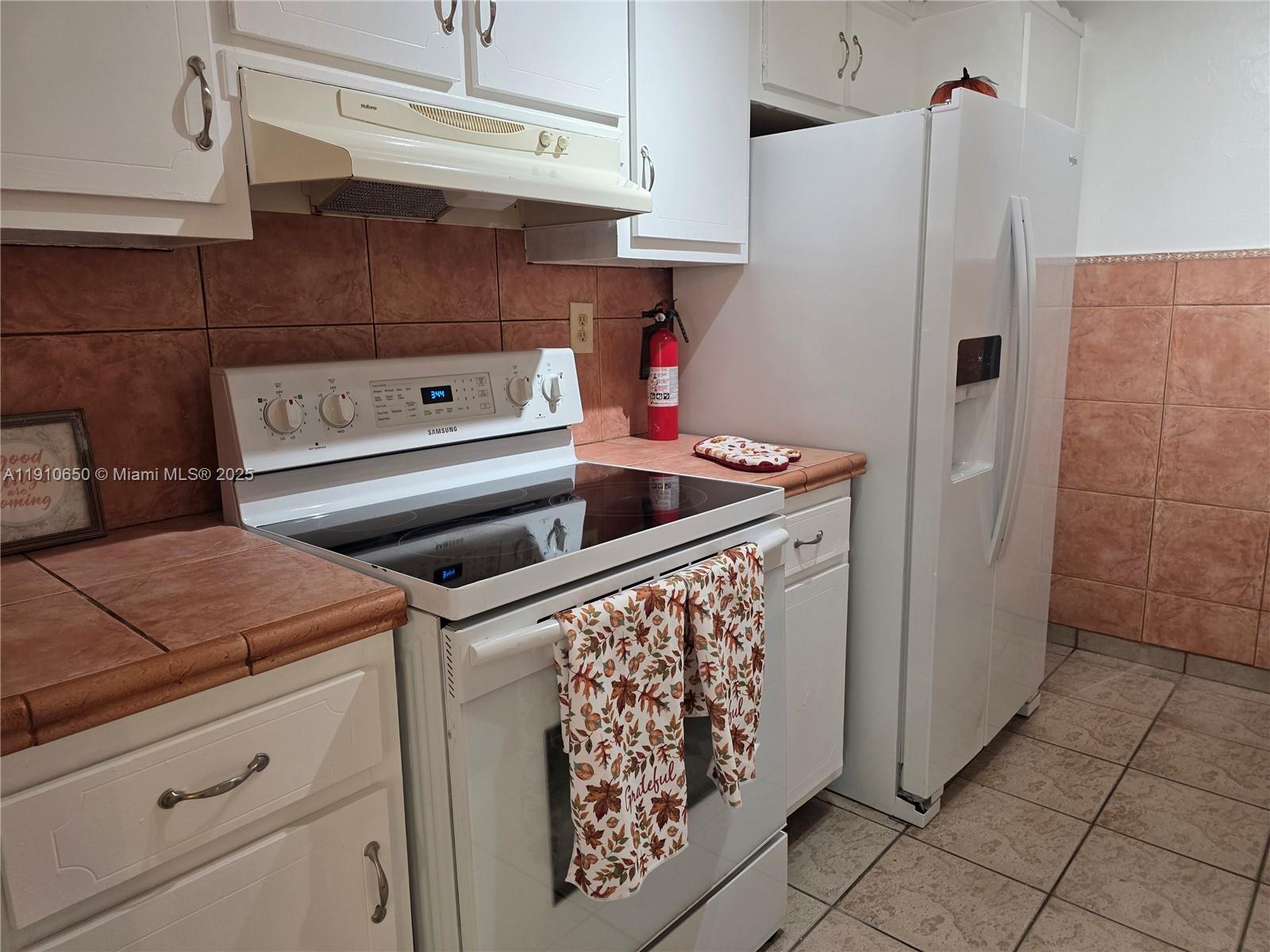 10399 N Kendall Dr Unit: AA8