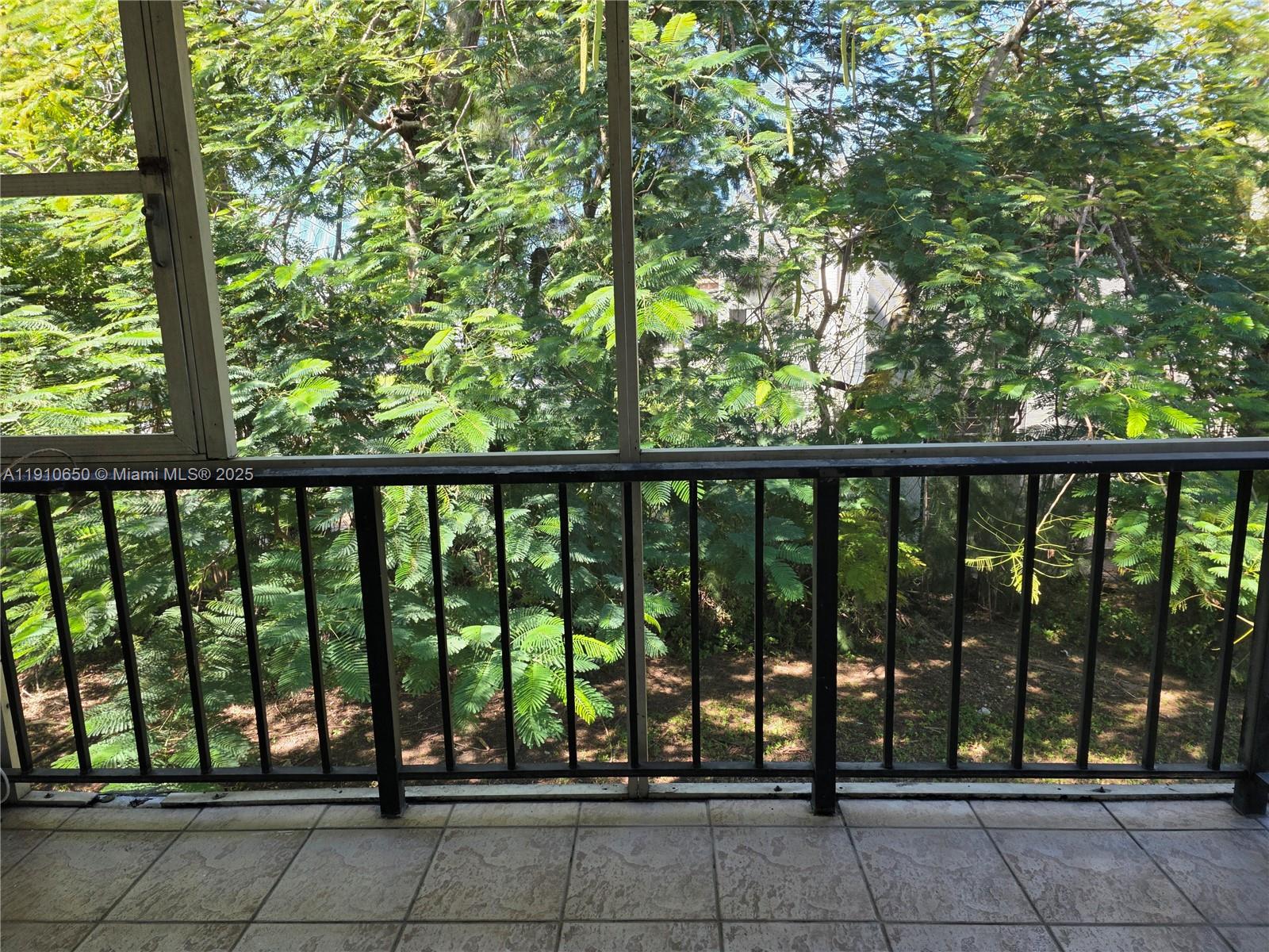 10399 N Kendall Dr Unit: AA8