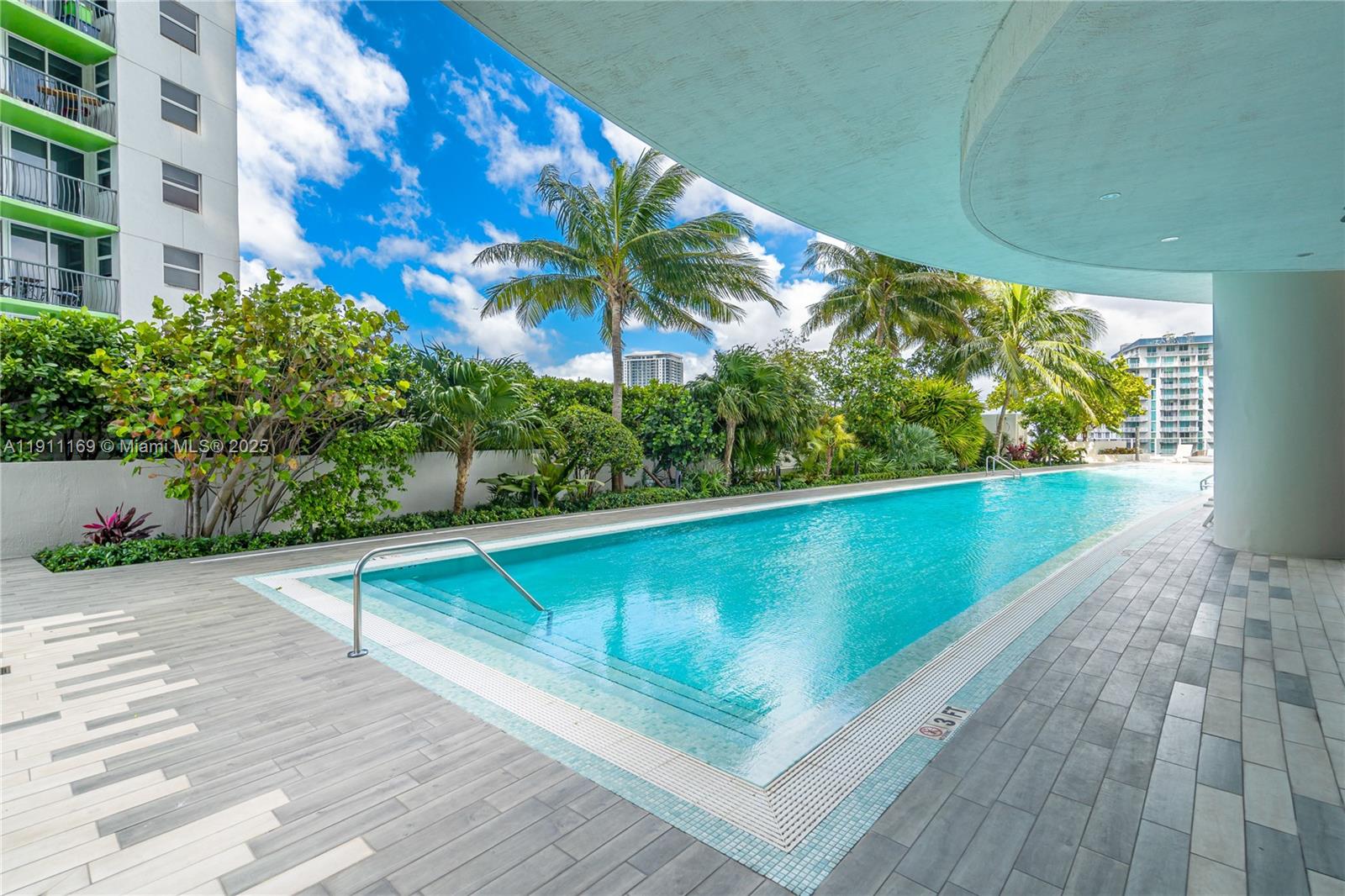 488 NE 18th St # 3912