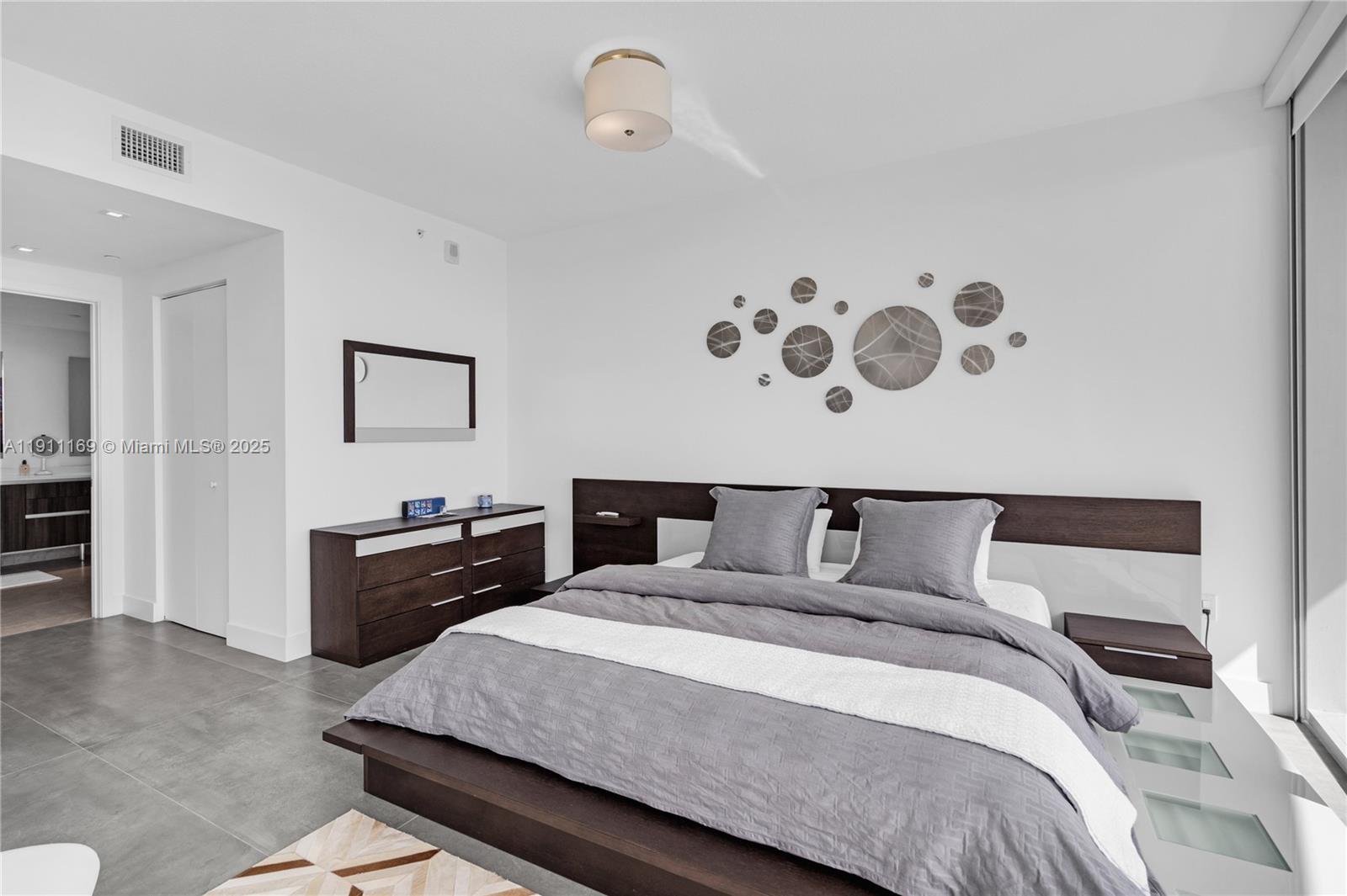 488 NE 18th St # 3912