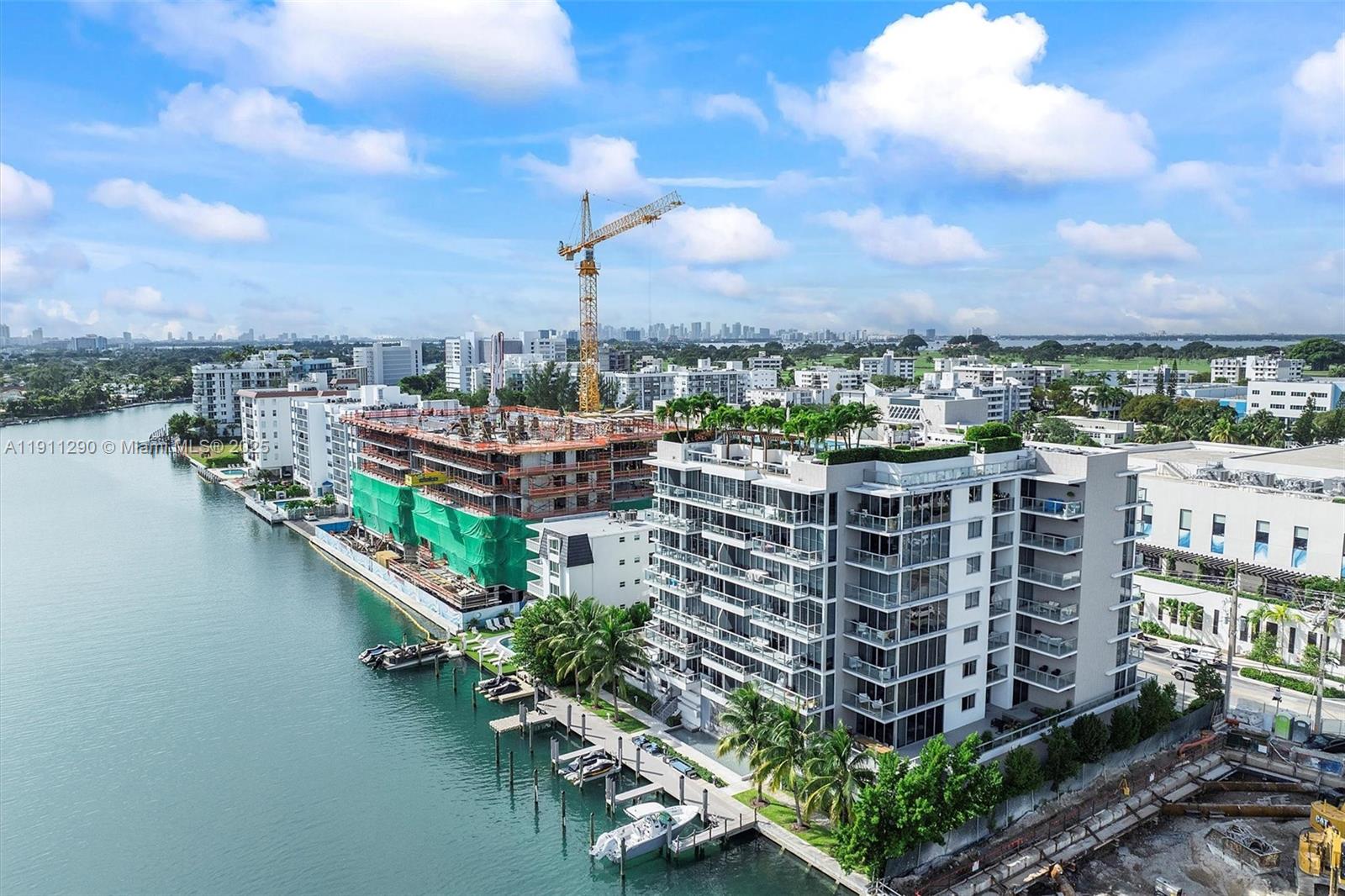 9521 E Bay Harbor Dr # 604