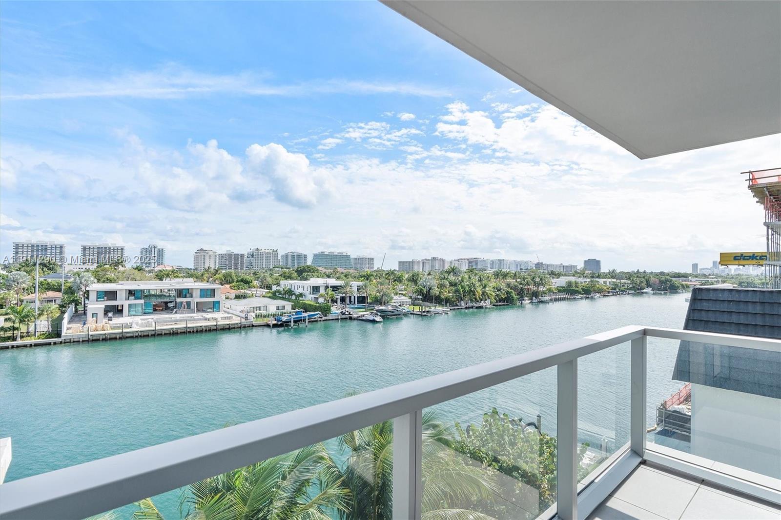 9521 E Bay Harbor Dr # 604
