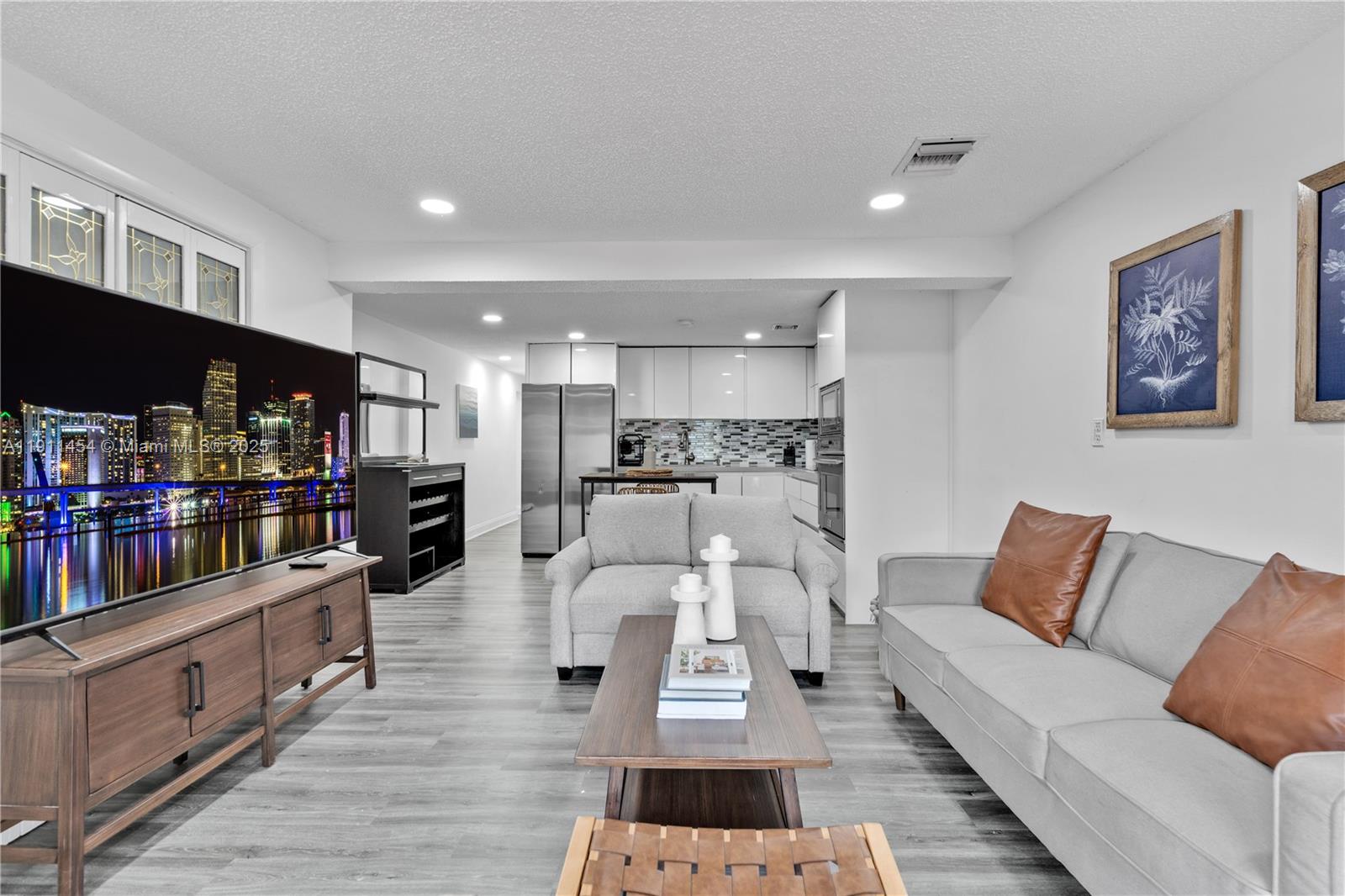 1841 SW 29th Ave # A