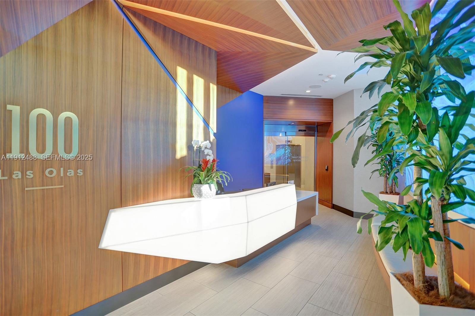 100 E Las Olas Blvd # 3703