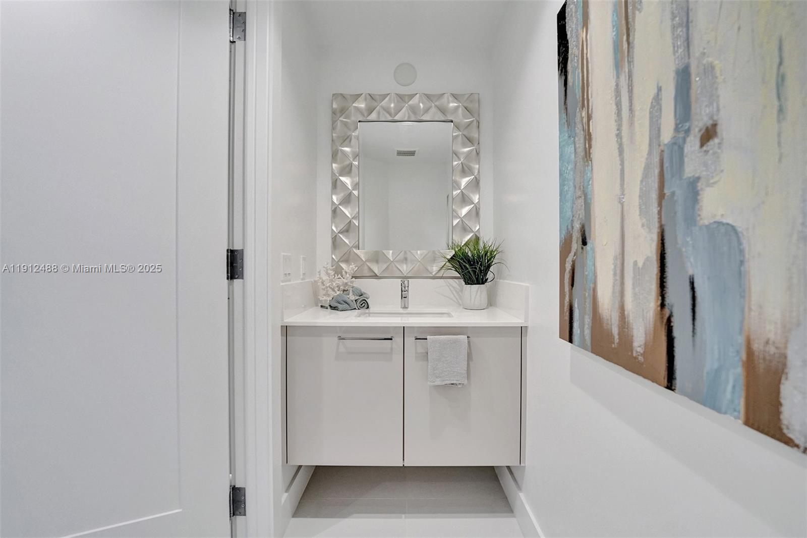 100 E Las Olas Blvd # 3703