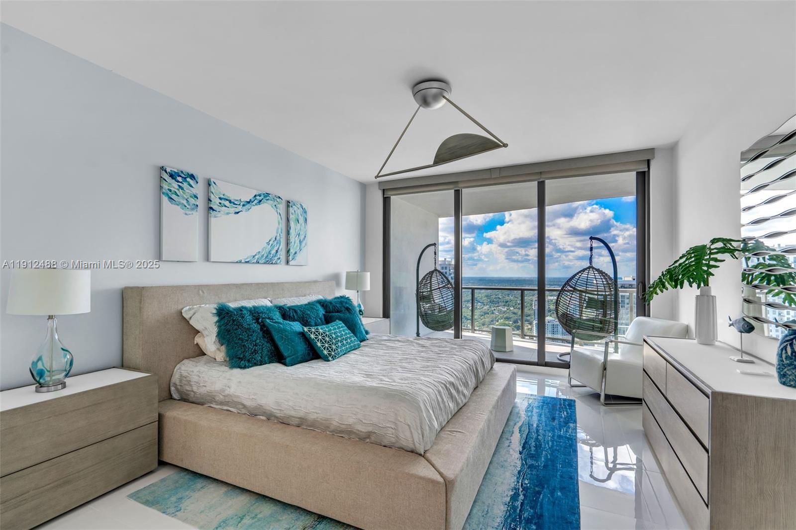 100 E Las Olas Blvd # 3703