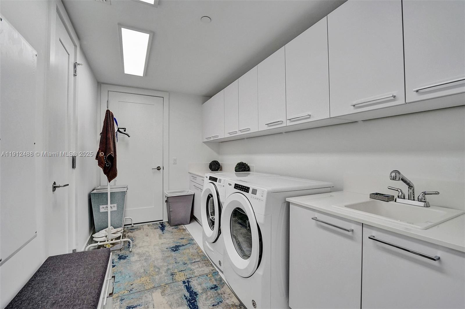 100 E Las Olas Blvd # 3703