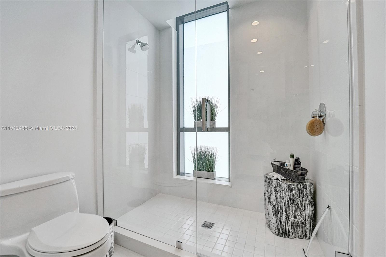 100 E Las Olas Blvd # 3703