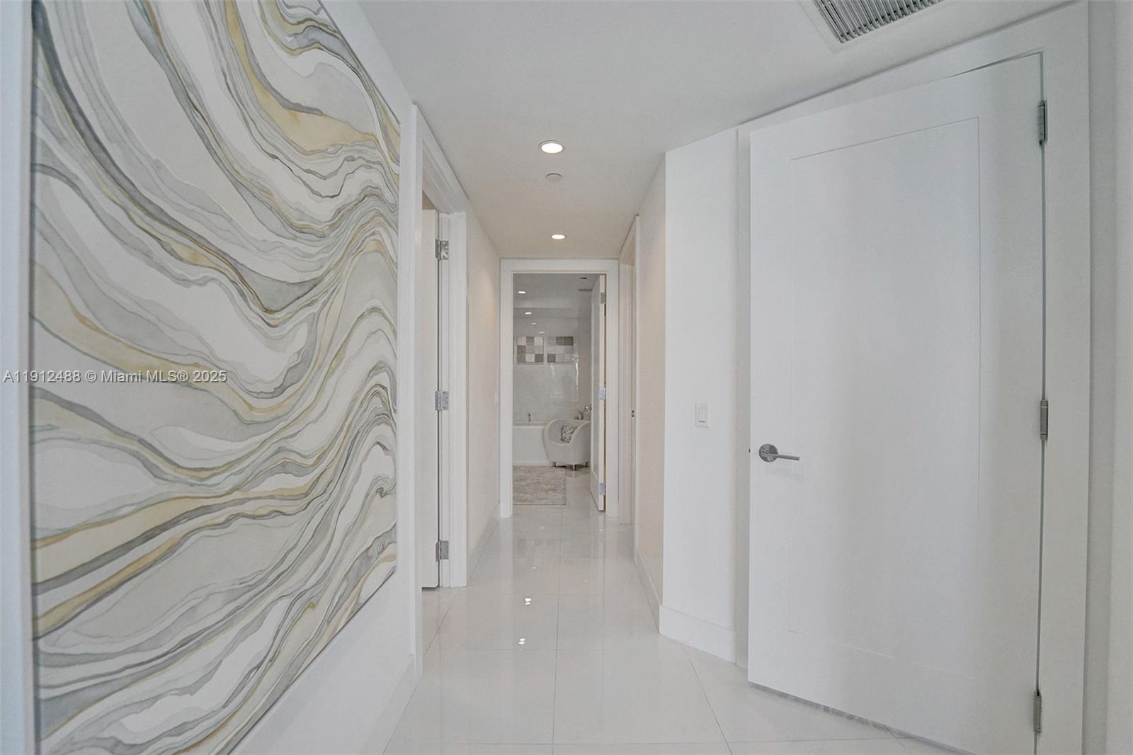 100 E Las Olas Blvd # 3703