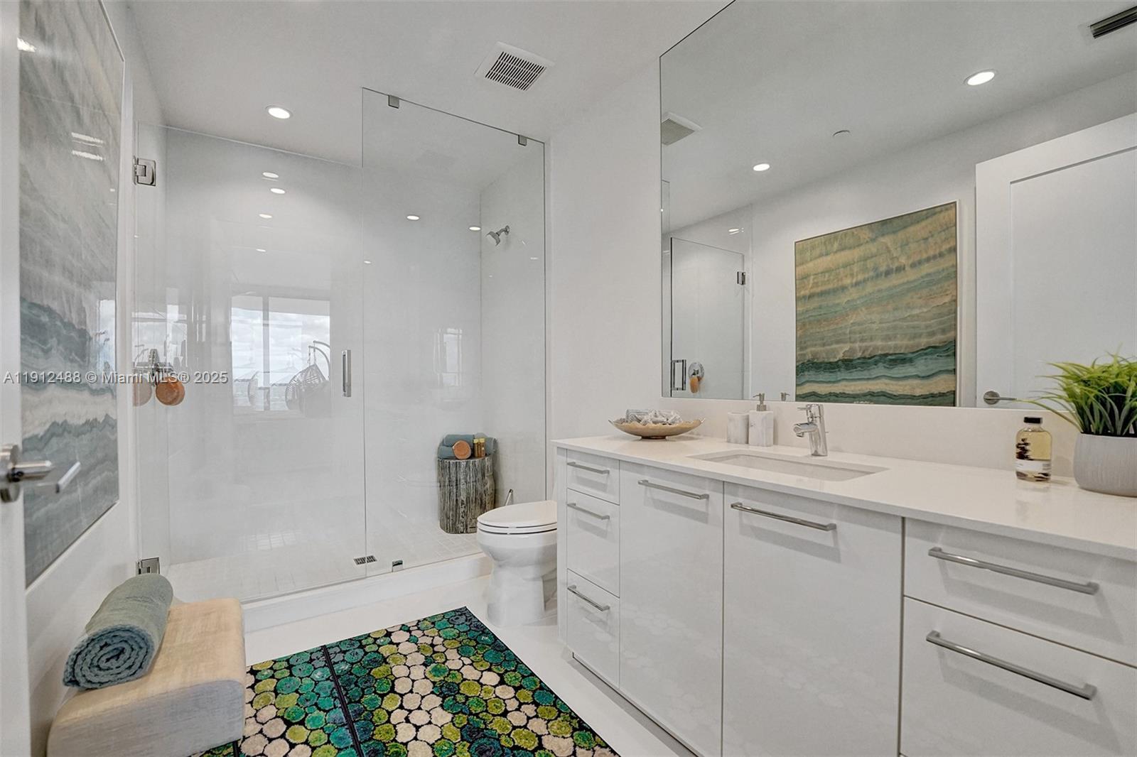 100 E Las Olas Blvd # 3703