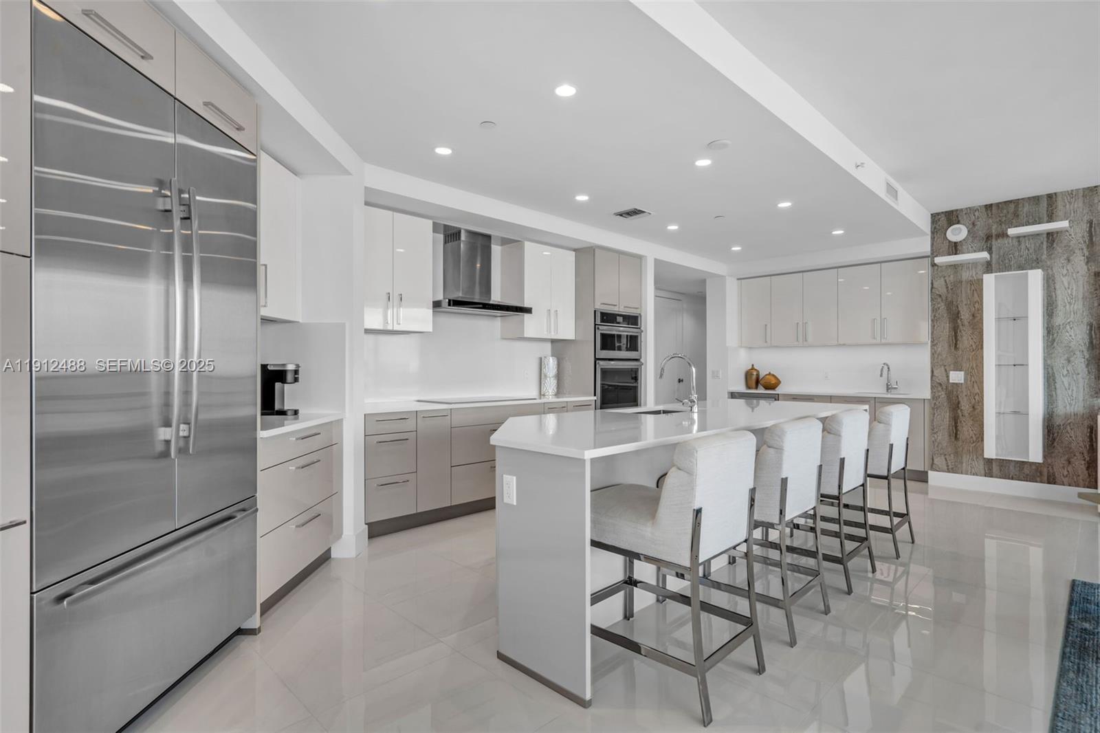 100 E Las Olas Blvd # 3703