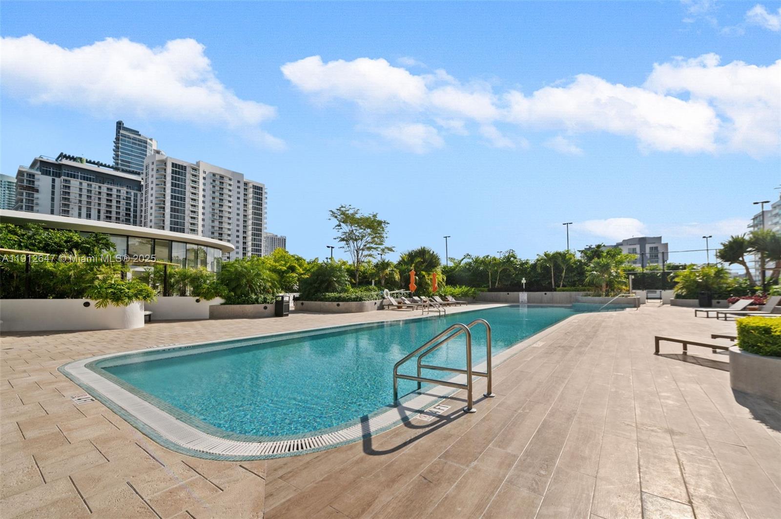 700 NE 24th St # 5606