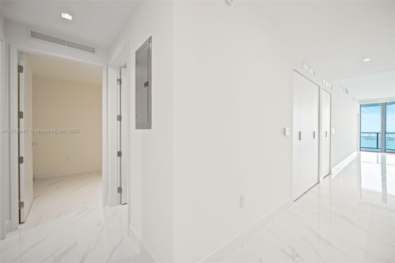 700 NE 24th St # 5606